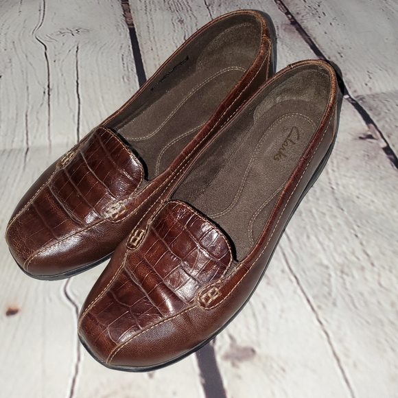 Clarks Collection  Leather Slip On Loafers Dark Red 8.5M brown leather - Picture 6 of 11